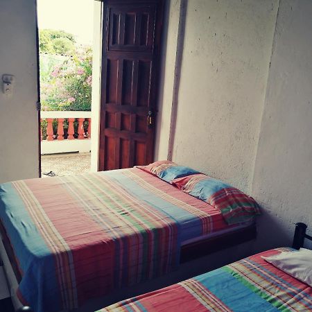 Hostal Maranatha Санта-Марта Экстерьер фото