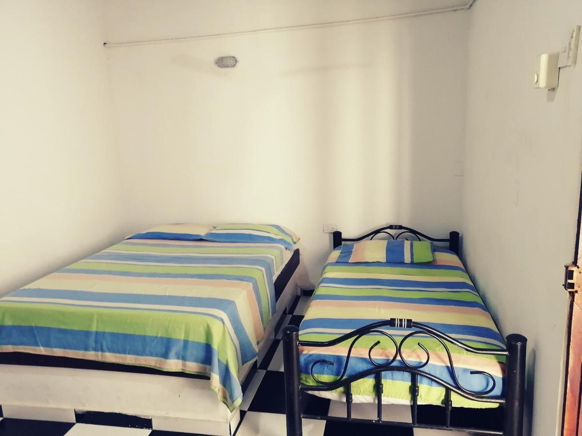 Hostal Maranatha Санта-Марта Экстерьер фото