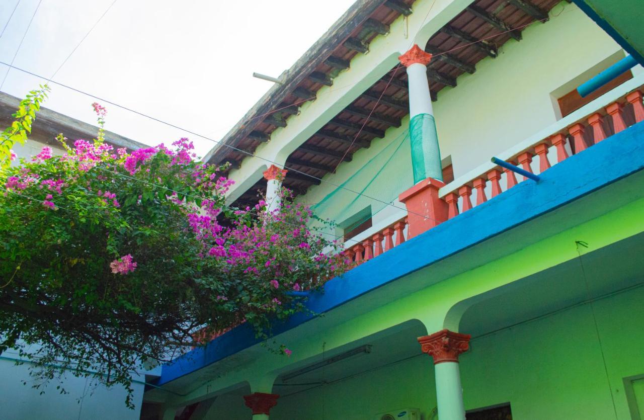 Hostal Maranatha Санта-Марта Экстерьер фото