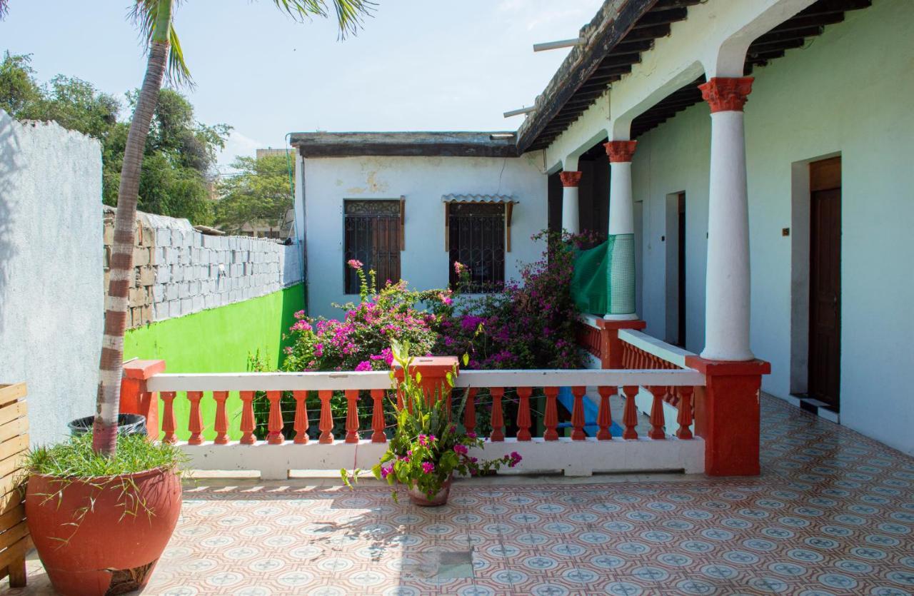 Hostal Maranatha Санта-Марта Экстерьер фото
